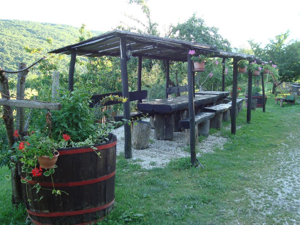 דירות מוטובון Agroturizam Toni חדר תמונה